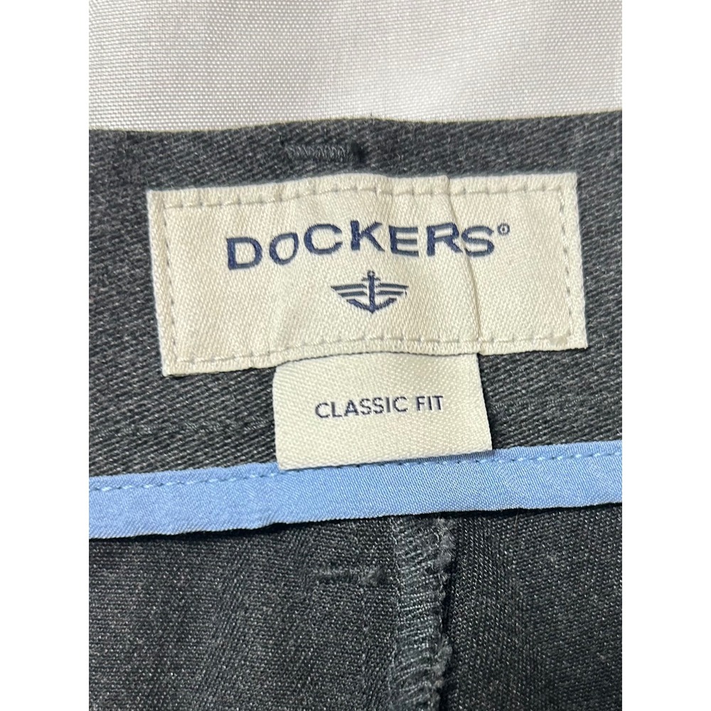 Dockers The Best Pressed Pleated Classic Fit Khaki Pants Charcoal NWT Mens 42x30 - Picture 5 of 16